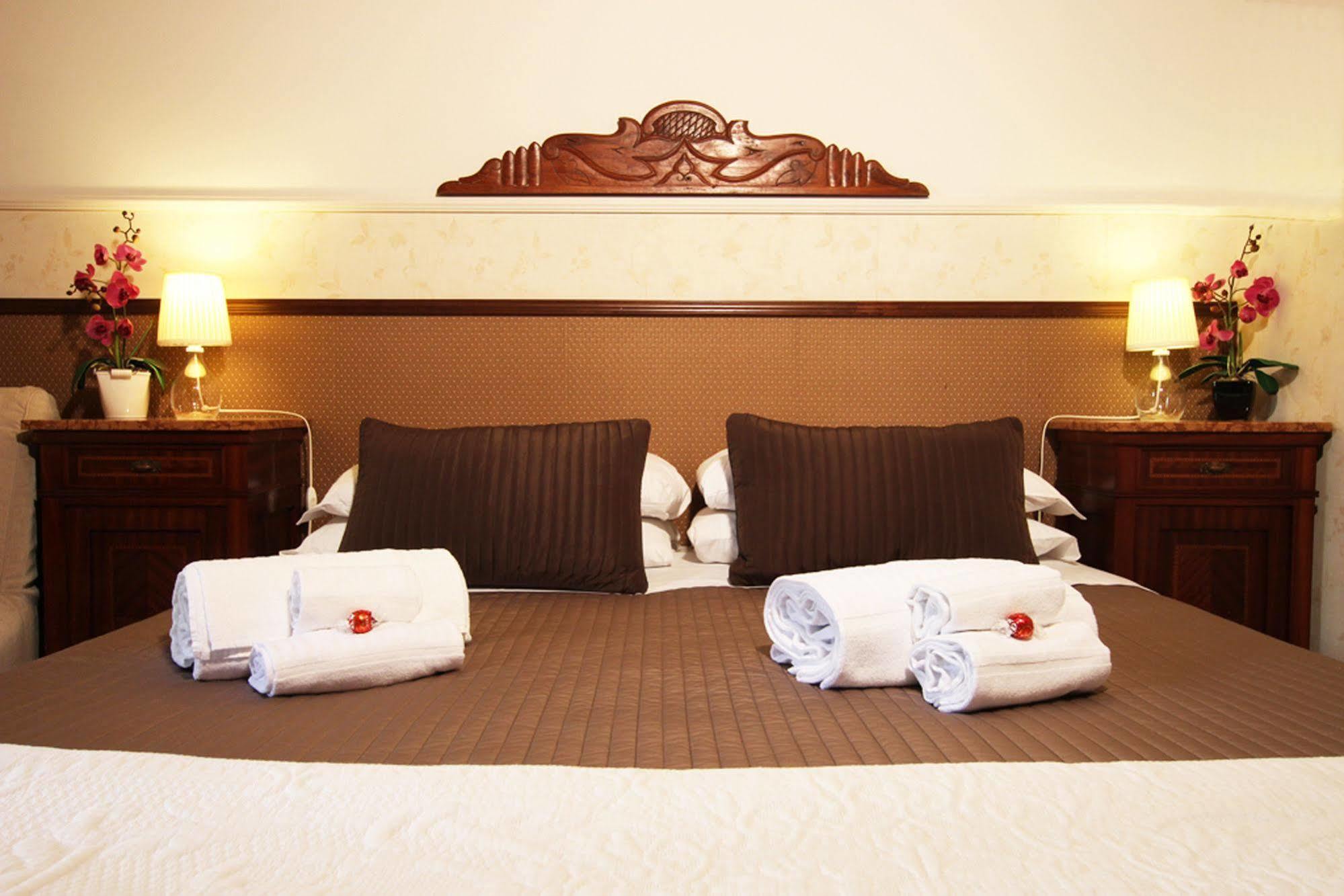Campanella3 Bed & Breakfast 2*